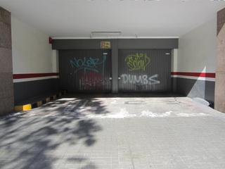 Rent Car parking  De badal