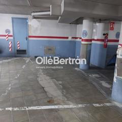 Autoparkplatz in de les Camèlies