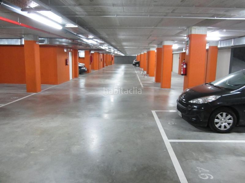 Foto 7bf80af3-cfab-49cd-a94f-9c7a62a1ce23. Autoparkplatz in Almeda - El Corte Inglés Cornellà de Llobregat