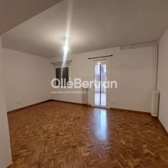 Miete Etagenwohnung  De balmes