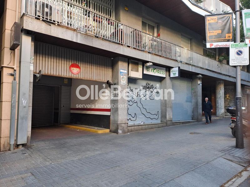 Foto 5a25ab7b-b6de-4477-90e6-f333393c224b. Aparcament cotxe a Sants Barcelona