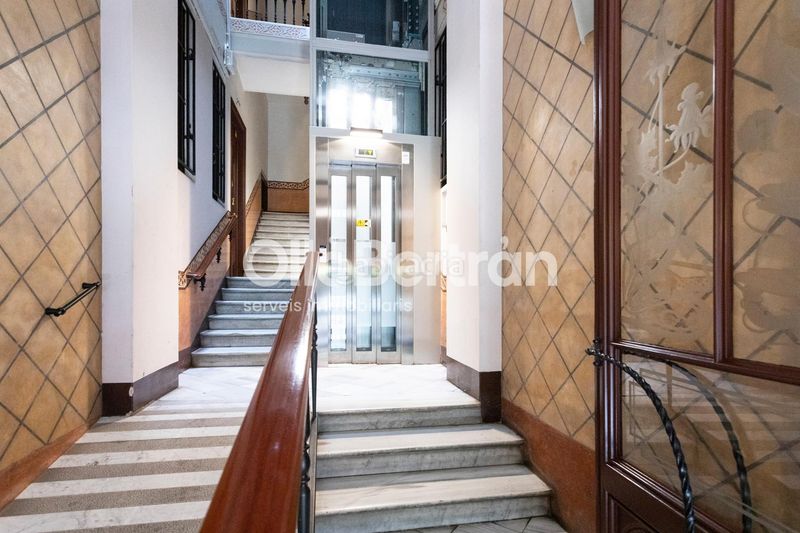 Foto 5bc40968-a0e8-4405-a5ef-698c5fb7353f. Pis a L´Antiga Esquerra de l´Eixample Barcelona