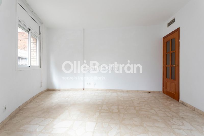 Foto 425a69f7-9e95-4a2e-92d1-6df375766d42. Pis amb calefacció a Sants-Badal Barcelona