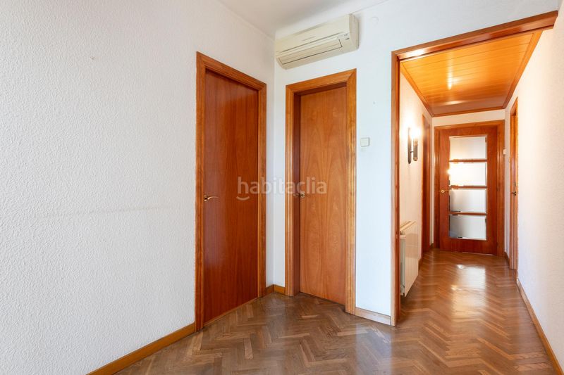 Foto c5c0a7bd-888a-4202-9b40-7f6a13925d0e. Pis amb calefacció a Sants Barcelona