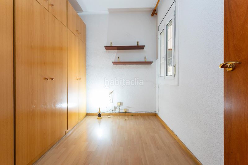 Foto de0f3ffc-48c7-4f9d-b2ec-4ca5845df887. Pis amb calefacció a Sants Barcelona