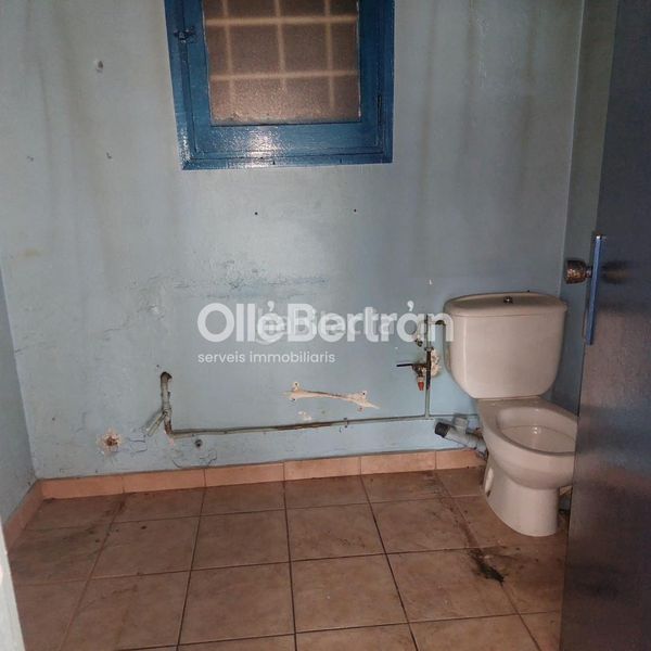Foto d0ff0b7e-3140-4154-a39f-092346b7eb75. Rent office space in Catalunya - Fontetes Cerdanyola del Vallès