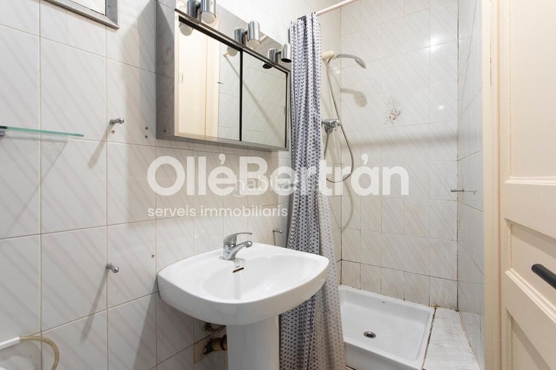 Foto 7a81e798-808c-4ffe-94e0-079521e91b34. Pis a Sagrada Família Barcelona