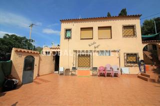 Chalet  Carrer pitgoras. Casa vista mar, 4 dormitorios, sector els grecs, roses