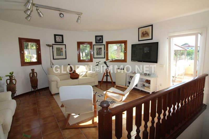 Foto 144d0c29-ed70-4c5e-9a5e-baa494cf5639. Chalet casa de 4 dormitorios con vista panorámica al golfo en Roses
