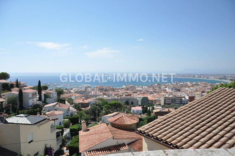 Foto 18d1dd90-12f8-48fb-a0c6-472fc2644055. Chalet casa de 4 dormitorios con vista panorámica al golfo en Roses
