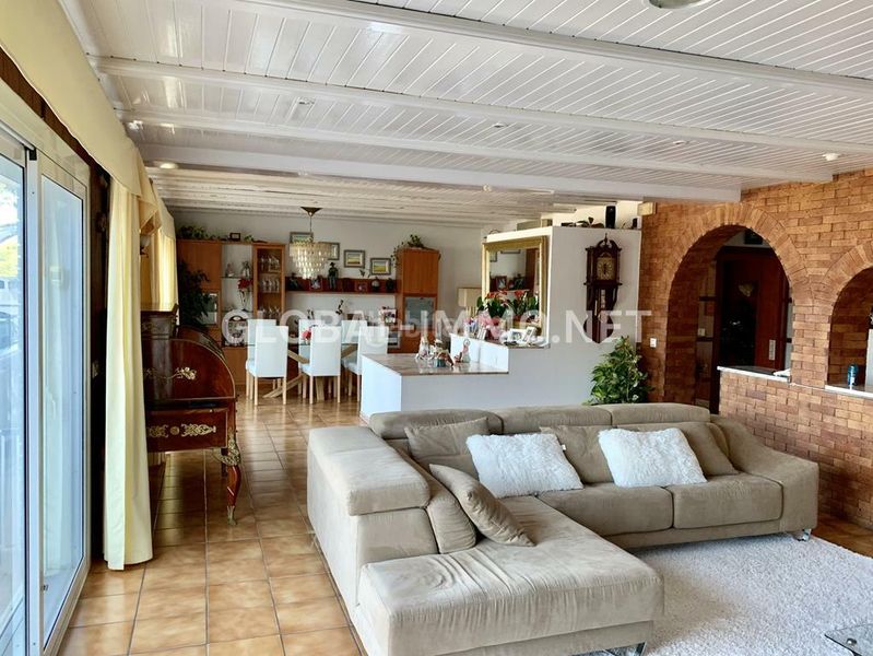 Foto 3caae6d8-d305-4cd4-8b5e-ceede23f13ee. Chalet casa de 4 dormitorios con vista panorámica al golfo en Roses