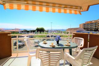 Apartament  Carrer de mercè rodoreda. Bonito piso en el puerto de rosas con vistas al mar y parking