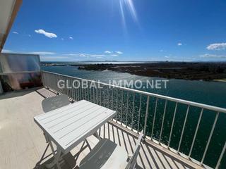 Apartament  Carrer cap ponent. Apartamento de alto standing con vistas al mar y piscina en sant