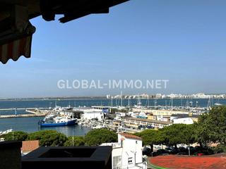 Apartament  Plaça carles fages de climent. Piso 2 dormitorios, vista mar, parking privado  roses