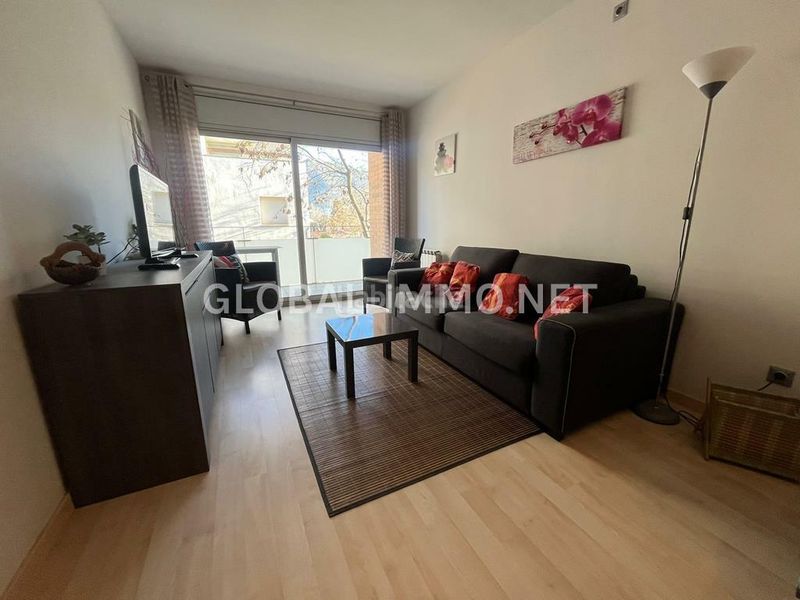 Foto aaee6d80-d558-4ff0-b22d-70d90251caa0. Apartament amb calefacció a Centre Roses