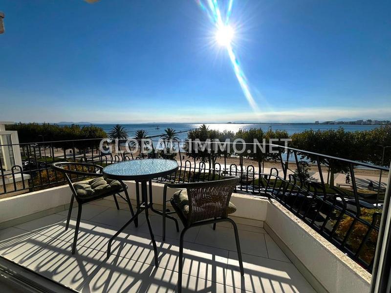 Foto 1ff36546-db08-4a64-b627-d28d49e9cce5. Apartment with heating in Centre Roses