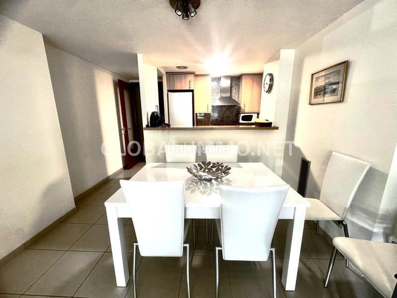 Foto 5a1580d3-eb47-4a92-94a1-020e08bddf60. Apartament amb calefacció piscina a Salatar Roses