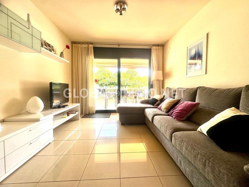 Foto a5bc2910-c464-4f11-8a70-582af181b101. Apartament amb calefacció piscina a Salatar Roses