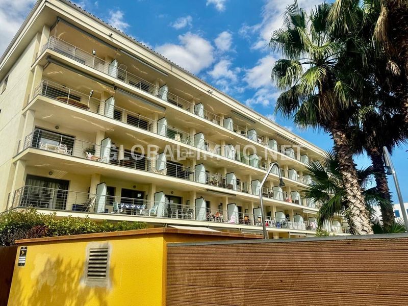 Foto f59f8f9f-9aa9-4741-9d26-10297e5452c8. Apartament amb calefacció piscina a Salatar Roses