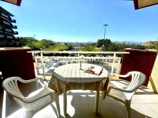 Appartement  Pla�a carles fages de climent. Apartamento de dos dormitorios, vistas al mar, frente al puerto