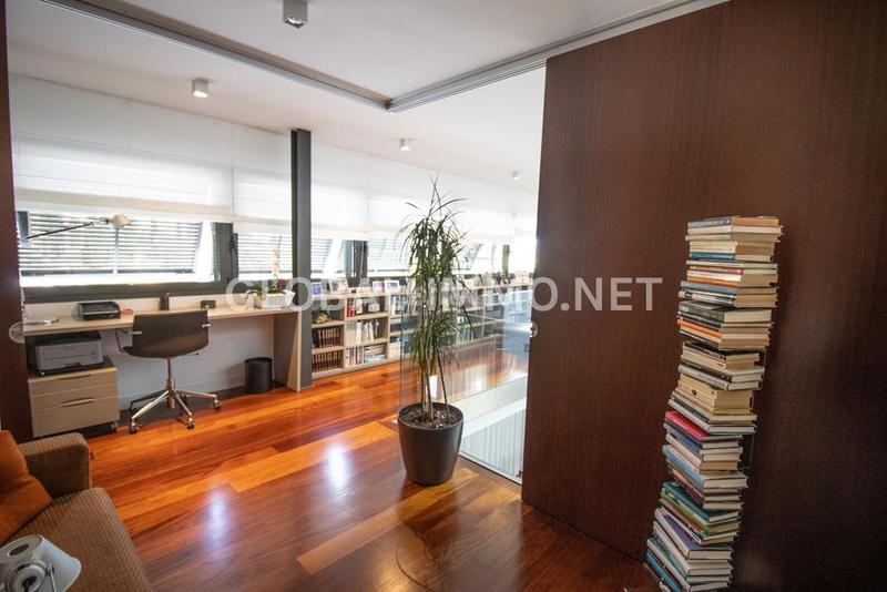 Foto 43f732aa-3f57-424f-91cf-22b91dc08341. Chalet con riscaldamento parcheggio piscina in Centre Roses