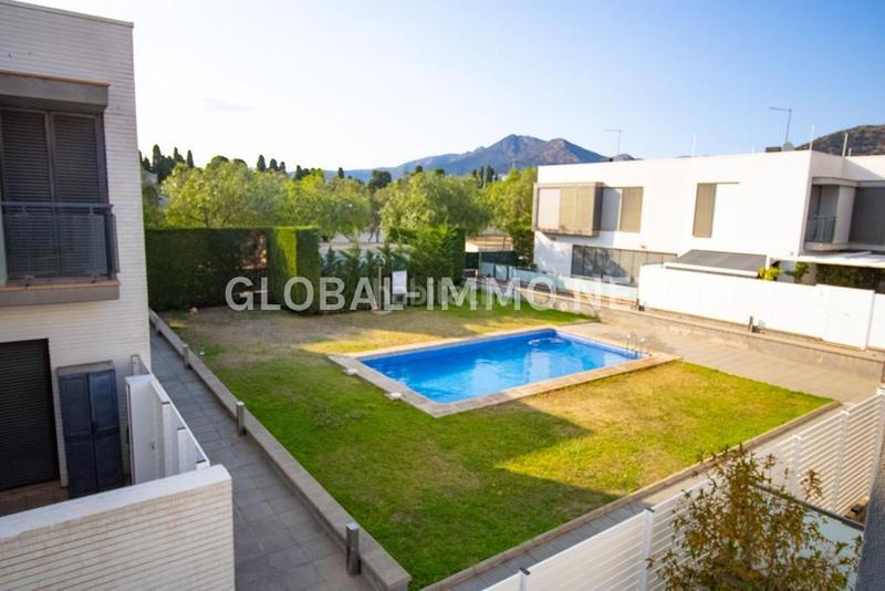 Foto 782dd669-b97b-4441-a5a3-cfb43dd7c1dd. Chalet con riscaldamento parcheggio piscina in Centre Roses