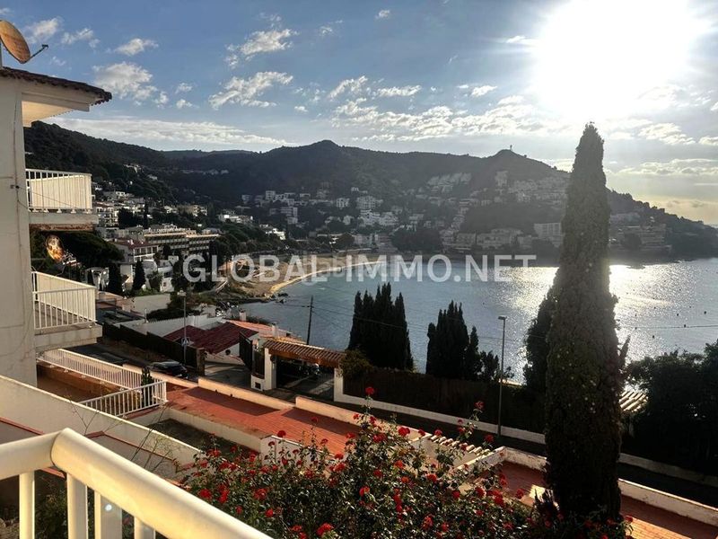 Foto bc54f552-707c-478e-8f7d-a40f74fda135. Apartament amb calefacció aparcament a Puig Rom-Canyelles-Almadrava Roses