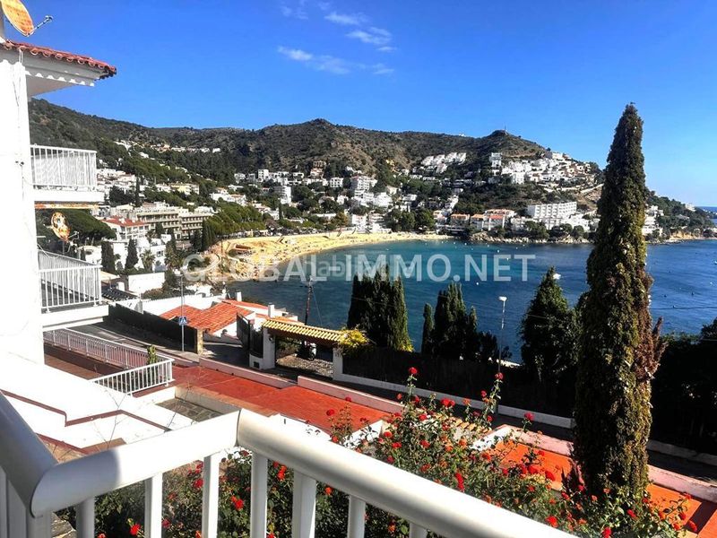 Foto e4aba995-a362-4ff9-8f61-af4acad637f6. Apartament amb calefacció aparcament a Puig Rom-Canyelles-Almadrava Roses