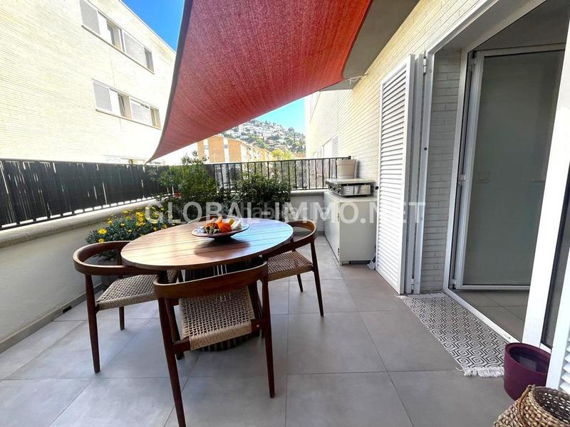 Foto f6a78565-9361-4234-8036-ae467b8cbf9e. Appartement avec chauffage piscine dans Centre Roses