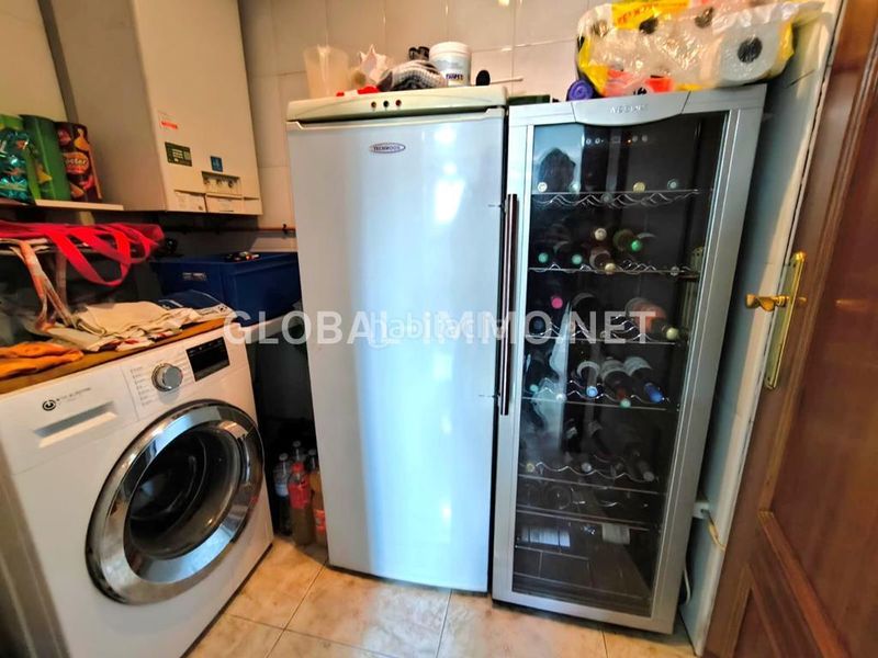 Foto 9538b3b9-05ef-4b50-aab5-c3e8089dd2ce. Apartament amb calefacció a Centre Roses