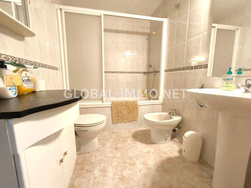 Foto b42a875c-1de4-427f-be4f-6db4dd009af4. Apartament amb calefacció a Centre Roses