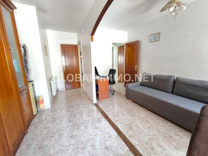 Foto d2ea8093-5519-4a2b-b429-bda0e6b49ae4. Apartament amb calefacció a Centre Roses