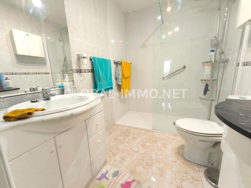 Foto e4b3e2f4-9fd7-4f8b-8908-9c91075fcfd3. Apartament amb calefacció a Centre Roses