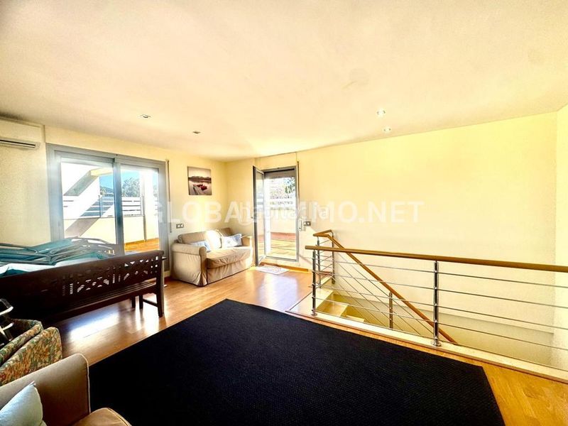 Foto a3f9e28b-e6ff-4eb0-9ab1-012837d31051. Apartament amb calefacció a Centre Roses