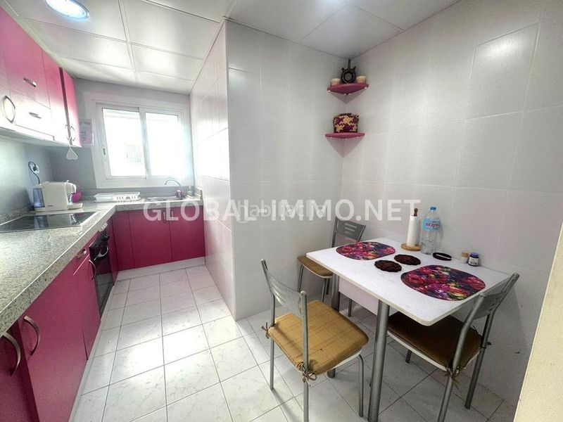 Foto 3f4c62b4-885b-48c1-893d-5993a1f78409. Apartament amb calefacció a Centre Roses