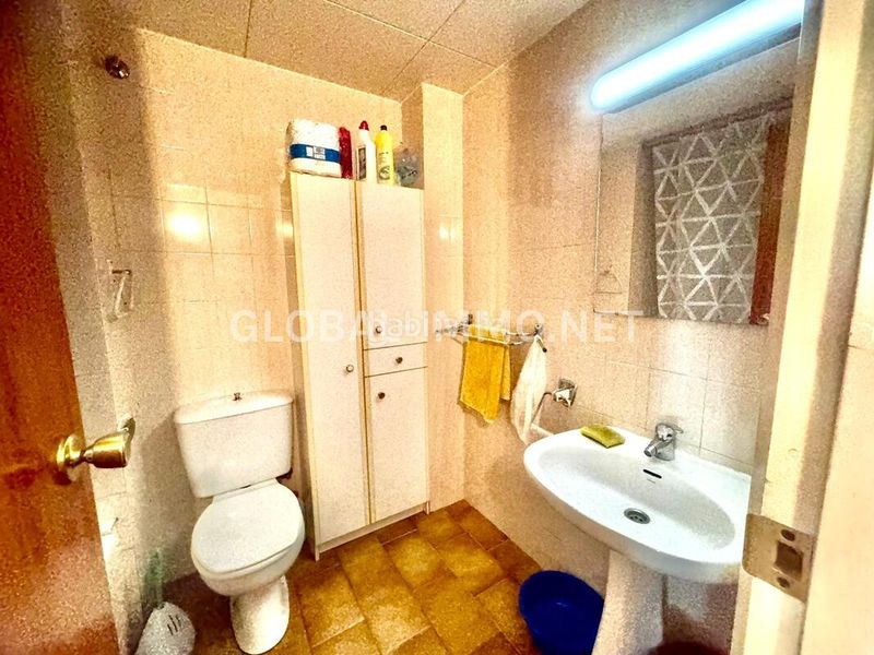 Foto 4cc91865-c0c9-4652-b8fb-8ff0eebafbec. Apartament a Centre Roses