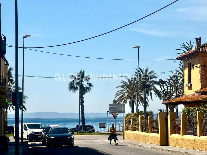 Foto f3879484-9fa8-450c-a60d-409e7b5e944a. Apartament a Centre Roses