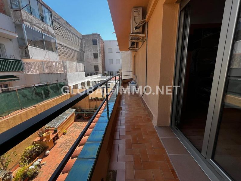 Foto a209cc1b-3916-4f10-81ef-3b95f17fbe2b. Apartament amb aparcament a Centre Roses