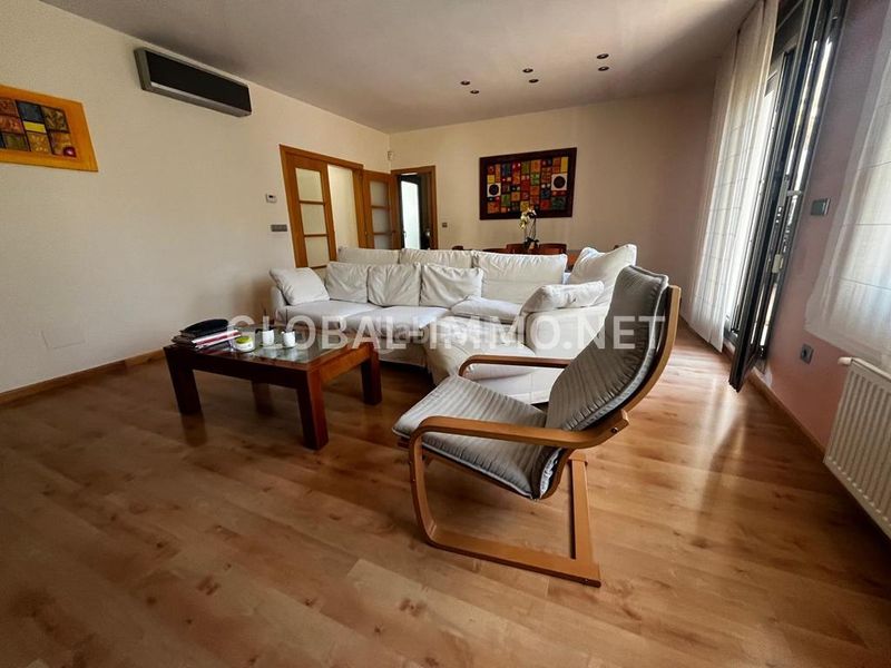 Foto aab4ea9e-cb2f-49fc-b40f-e788364da688. Apartament amb aparcament a Centre Roses