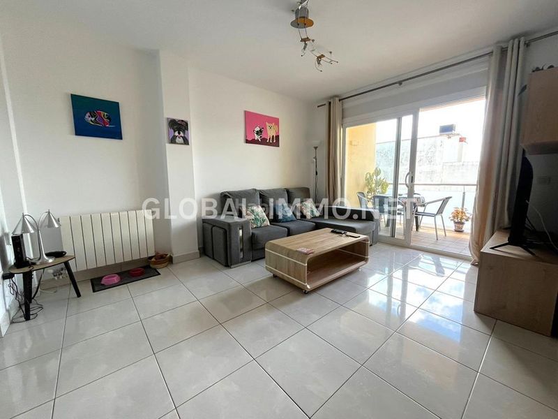 Foto 42cb0281-04d5-4a83-8033-3f8b5be1abda. Apartament amb calefacció a Centre Roses