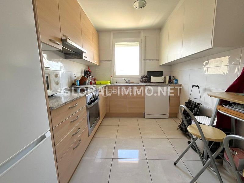 Foto b1974b93-d5a5-4966-84f9-d3126768a252. Apartament amb calefacció a Centre Roses