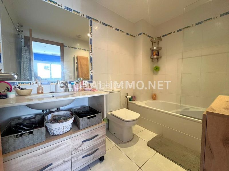 Foto e8d1ff48-a188-40c9-963f-d4e9d6b1f35c. Apartament amb calefacció a Centre Roses