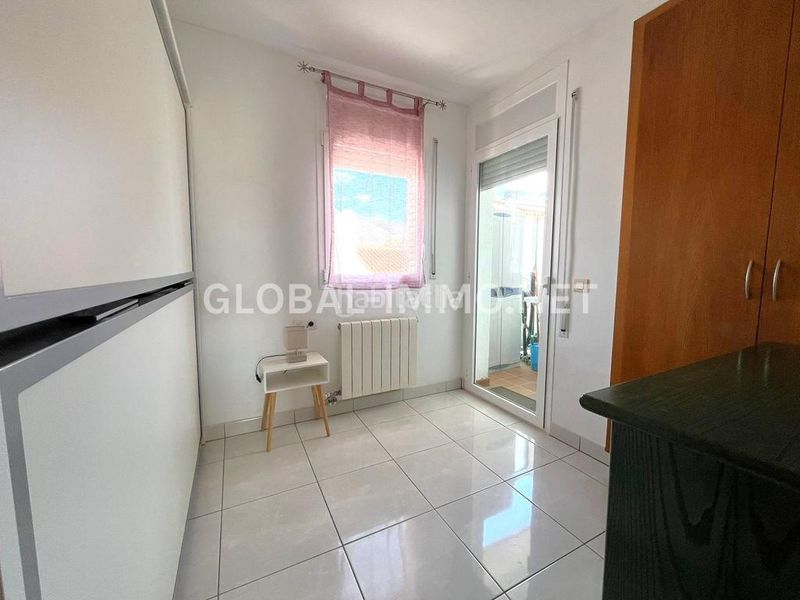 Foto eac66cbd-afe5-47d7-88f2-c89253649199. Apartament amb calefacció a Centre Roses
