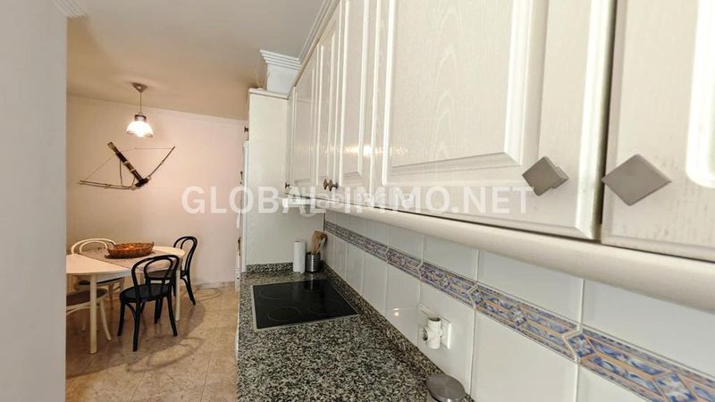 Foto 5bed4664-a543-42ef-bad0-d1076d12249f. Apartament amb calefacció a Centre Roses