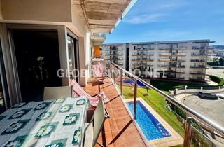 Appartement  Carrer cap blanc. Apartamento de 2 habitaciones con terraza, piscina, parking y tr