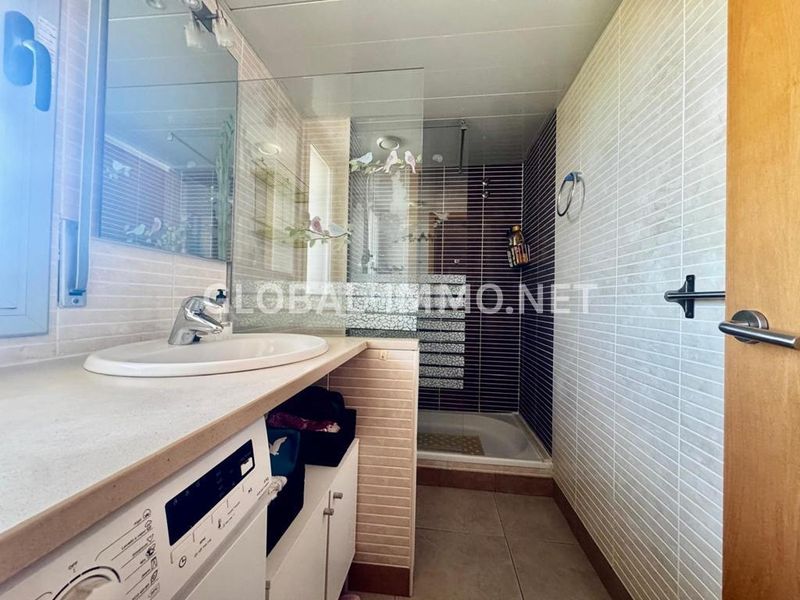 Foto 3c85d061-bec9-4b9d-b906-46a3ebacb77e. Apartament amb calefacció piscina a Santa Margarida Roses