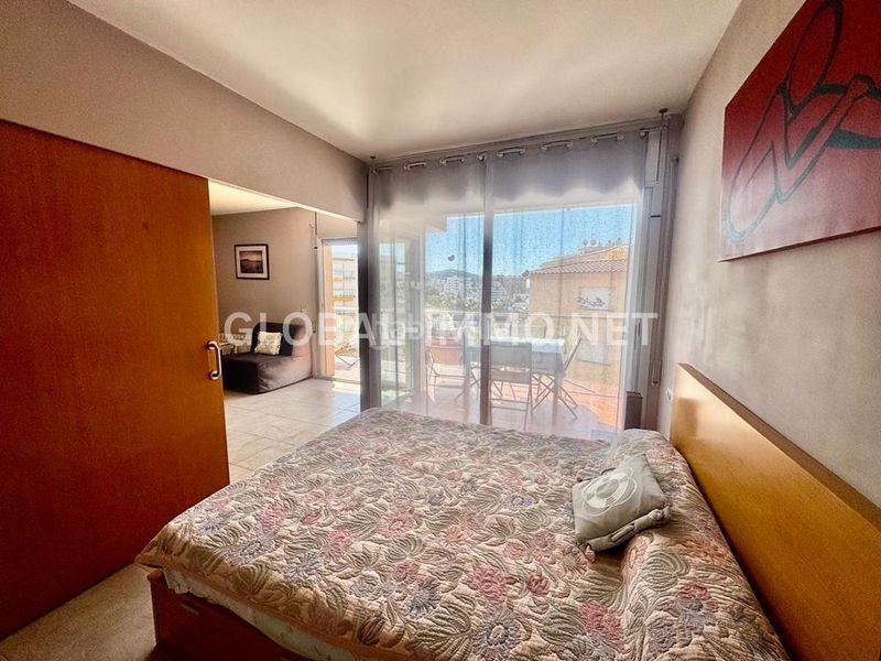 Foto aa618c27-a559-4899-9db1-83e3bd2b036e. Apartament amb calefacció piscina a Santa Margarida Roses
