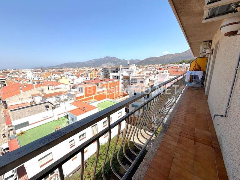 Foto 628eece1-df26-49b6-b09a-59d3f79e8ba3. Apartament amb calefacció a Centre Roses