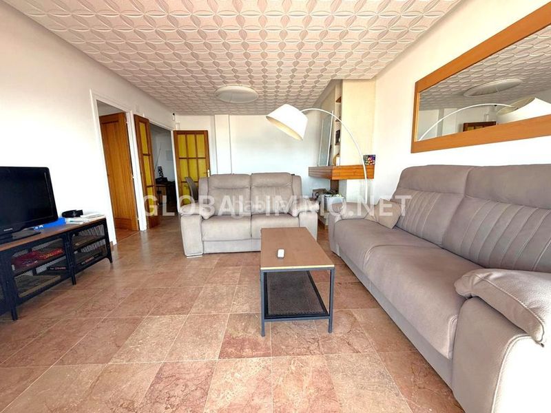 Foto a42d1a19-6422-4e5a-ad81-3c54d948fdcf. Apartament amb calefacció a Centre Roses