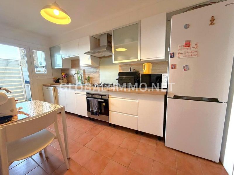 Foto bd924b95-a9c6-492f-84b4-6fe6389e86f3. Apartament amb calefacció a Centre Roses